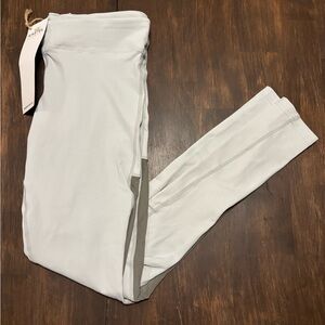 Women's Light Gray High-Waist Leggings with Contrast Trim